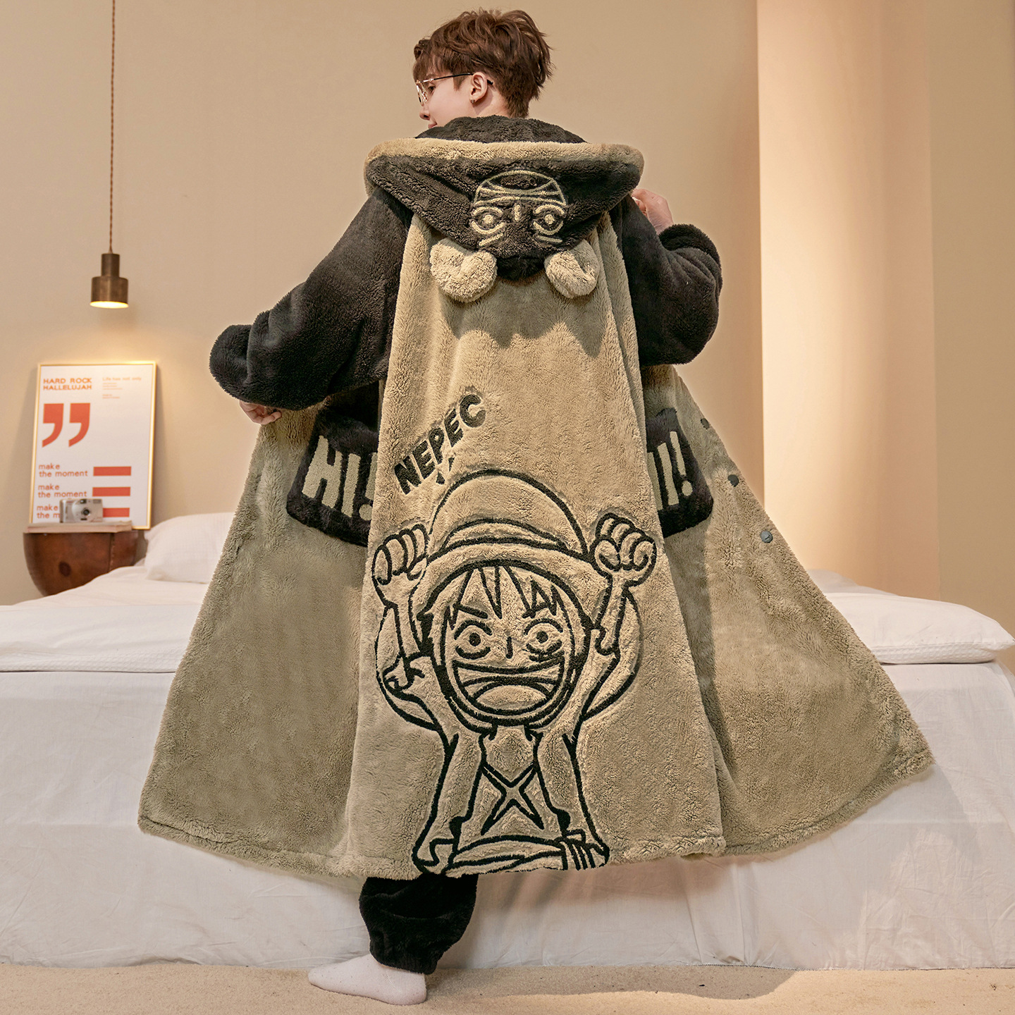 One Piece Luffy Bathrobe Anime - đánh giá và giá Men Shoes Models